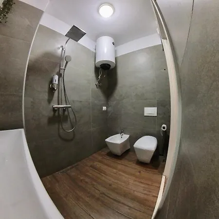 Apartment Deni *