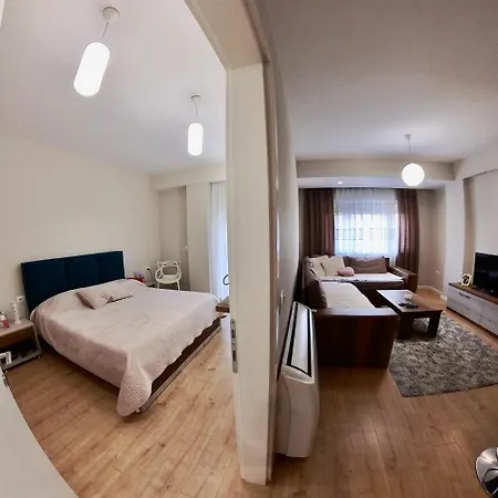 Deni Apartment Durres