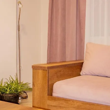 Deni Apartment Durres