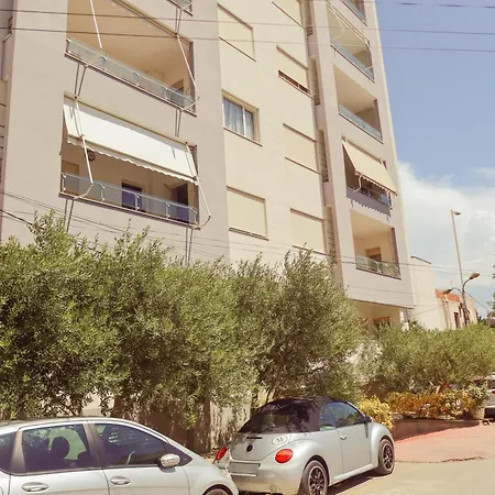 Deni Appartamento Durrës