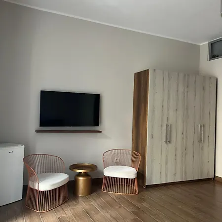 Deni Lejlighed Durrës